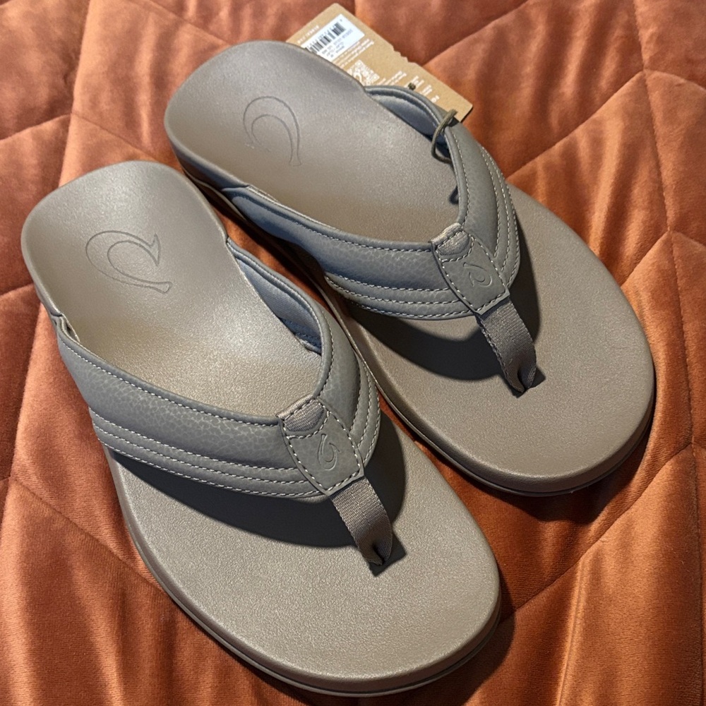 Olukai Maha Gray Flip Flop Sandals